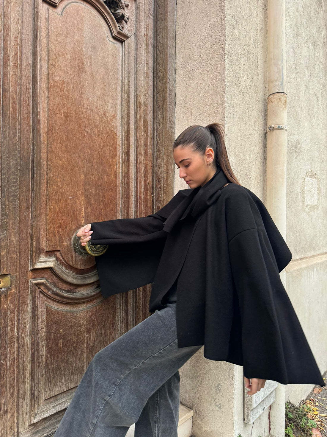 Cape Mila noire